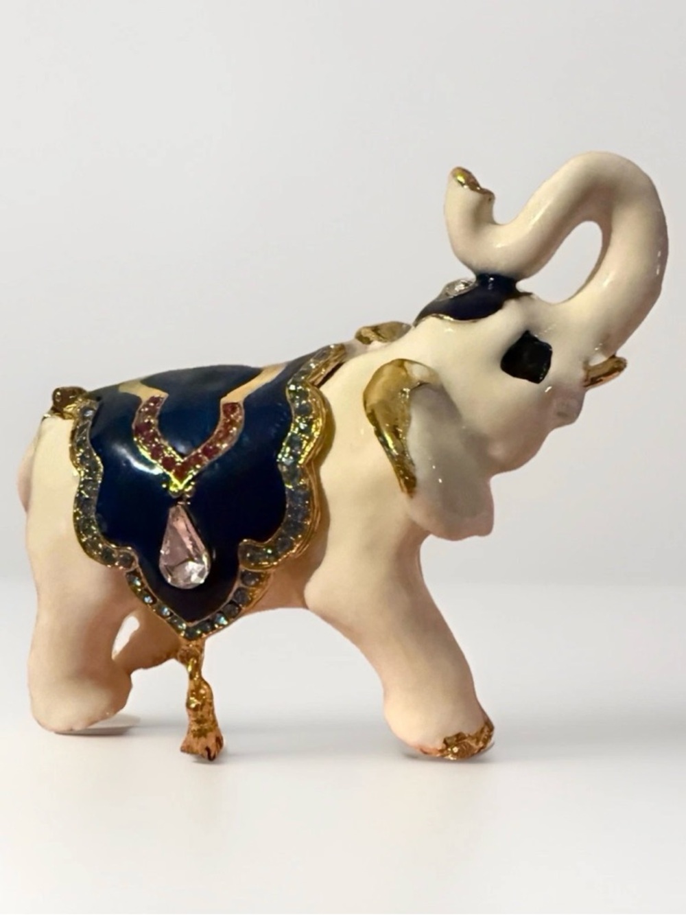 Beautiful Bejeweled Bedazzled Elephant Trinket Box